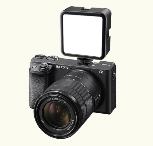 Осветитель Ulanzi VIJIM VL81