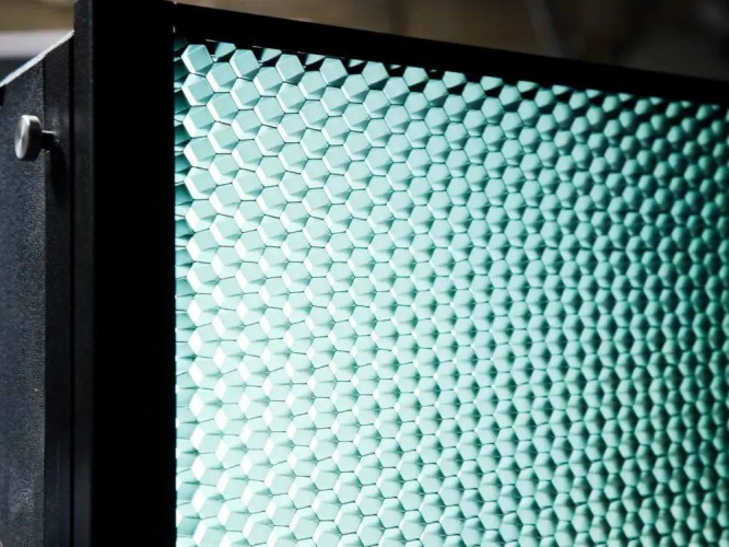 Aputure Nova P600c 45 Metal Grid