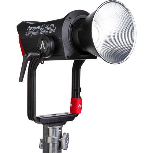 Осветитель Aputure LS 600D