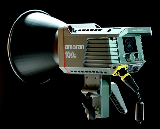 Осветитель Aputure Amaran 100x